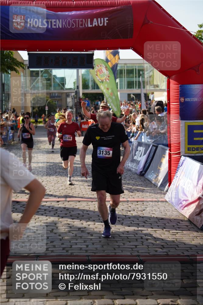 13.06.2025 - Holstenköstenlauf Felixshl http://msf.ph/oto/7931550 13.06.2025 17:59:52 Laufen 2395, 2508, 2712, 2746, 3135, 3145, 3146, 3720, 3884, 3890 meine-sportfotos.de