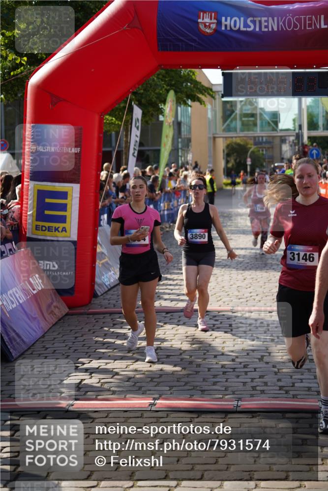 13.06.2025 - Holstenköstenlauf Felixshl http://msf.ph/oto/7931574 13.06.2025 17:59:54 Laufen 2395, 2508, 2712, 2746, 2900, 3135, 3145, 3146, 3720, 3884, 3890 meine-sportfotos.de