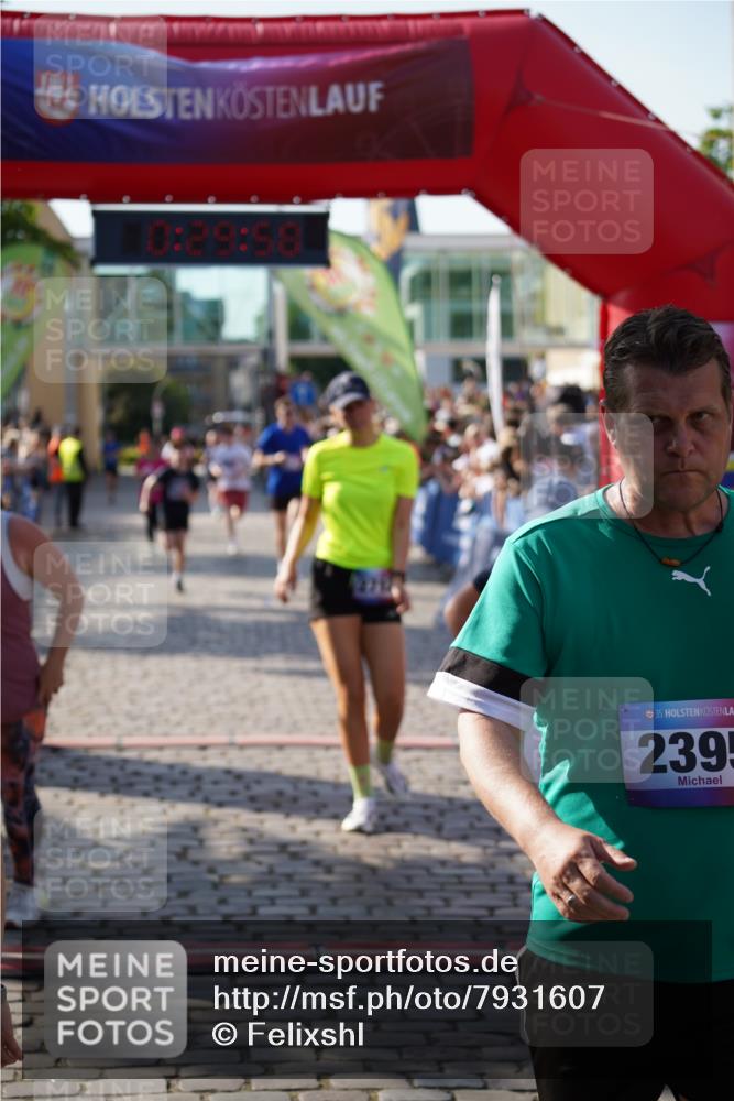 13.06.2025 - Holstenköstenlauf Felixshl http://msf.ph/oto/7931607 13.06.2025 17:59:59 Laufen 2118, 2395, 2503, 2712, 2746, 2900, 3246, 3720, 3750 meine-sportfotos.de
