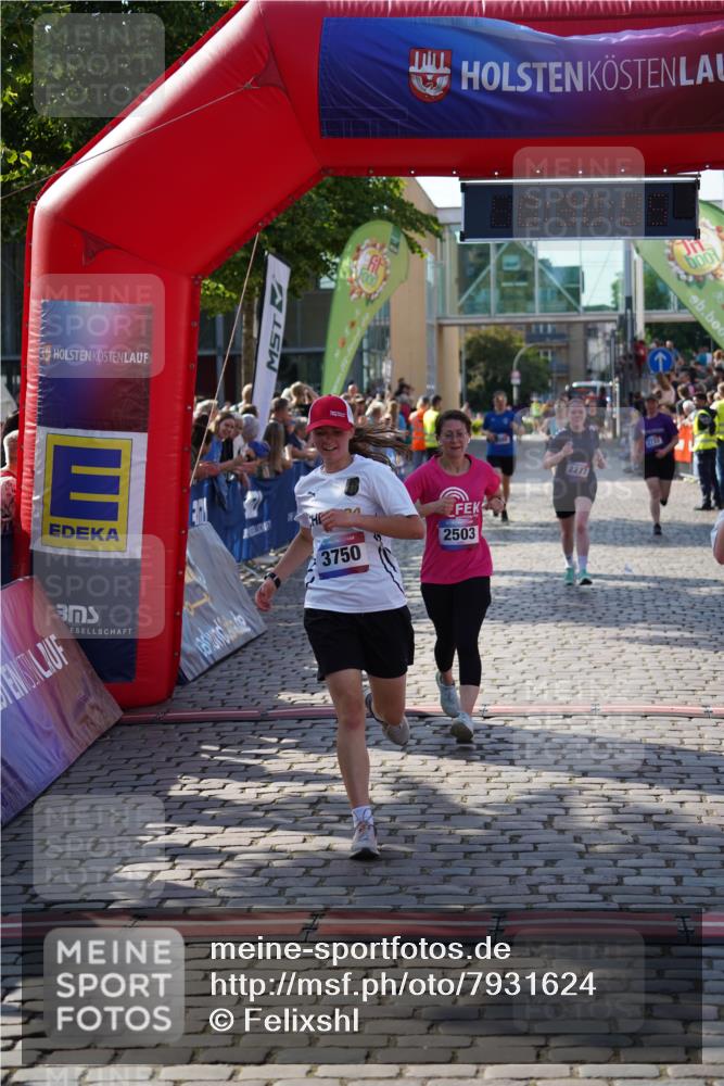 13.06.2025 - Holstenköstenlauf Felixshl http://msf.ph/oto/7931624 13.06.2025 18:00:06 Laufen 2083, 2085, 2118, 2277, 2503, 2733, 2900, 3246, 3750 meine-sportfotos.de