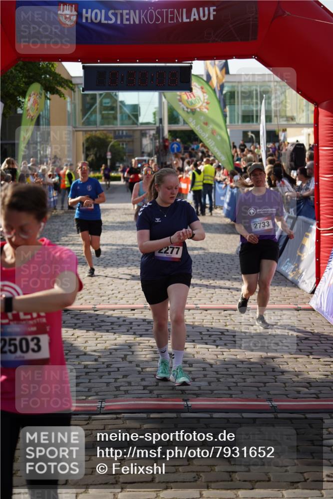 13.06.2025 - Holstenköstenlauf Felixshl http://msf.ph/oto/7931652 13.06.2025 18:00:10 Laufen 2083, 2085, 2277, 2503, 2733, 3194, 3750 meine-sportfotos.de