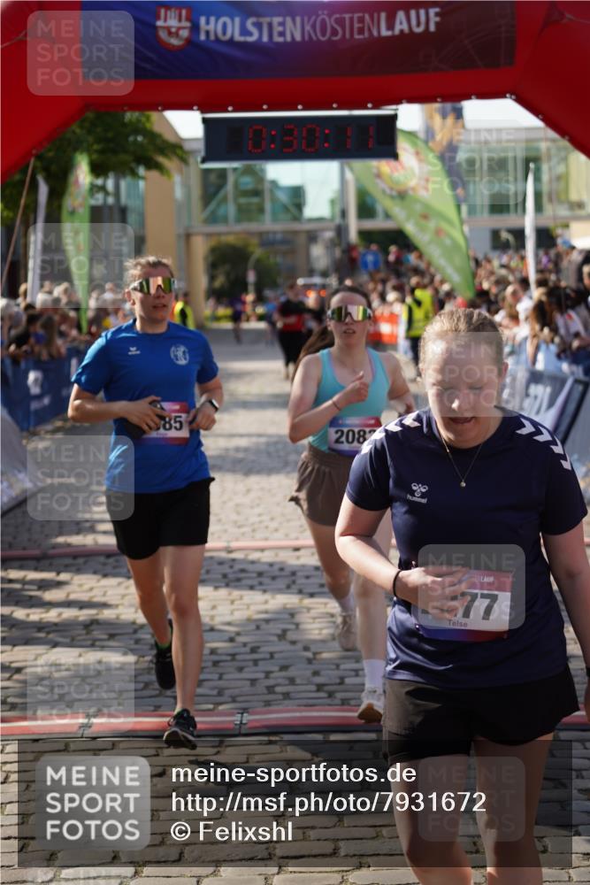 13.06.2025 - Holstenköstenlauf Felixshl http://msf.ph/oto/7931672 13.06.2025 18:00:12 Laufen 2083, 2085, 2148, 2224, 2277, 2733, 3194 meine-sportfotos.de