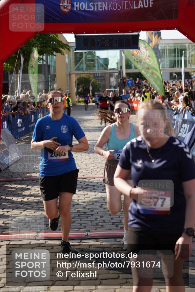 13.06.2025 - Holstenköstenlauf Felixshl http://msf.ph/oto/7931674 13.06.2025 18:00:12 Laufen 2083, 2085, 2148, 2224, 2277, 2733, 3194 meine-sportfotos.de