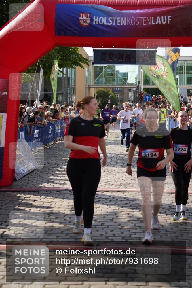 13.06.2025 - Holstenköstenlauf Felixshl http://msf.ph/oto/7931698 13.06.2025 18:00:20 Laufen 2148, 2224, 2354, 2392, 2676, 2731, 3087, 3194, 3262 meine-sportfotos.de