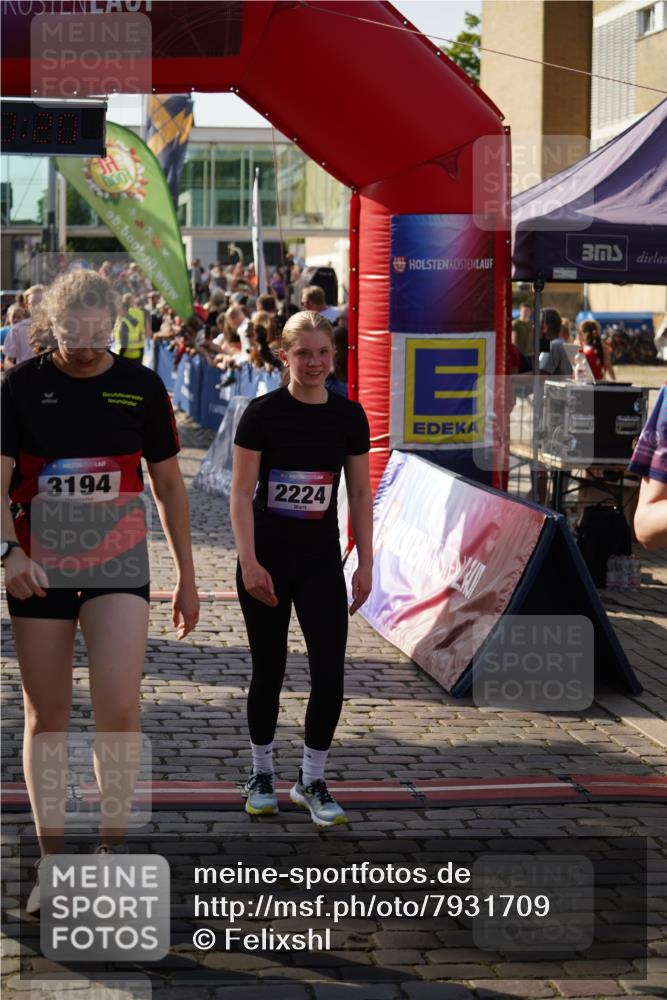 13.06.2025 - Holstenköstenlauf Felixshl http://msf.ph/oto/7931709 13.06.2025 18:00:21 Laufen 2148, 2224, 2354, 2392, 2676, 2731, 3087, 3194, 3262 meine-sportfotos.de
