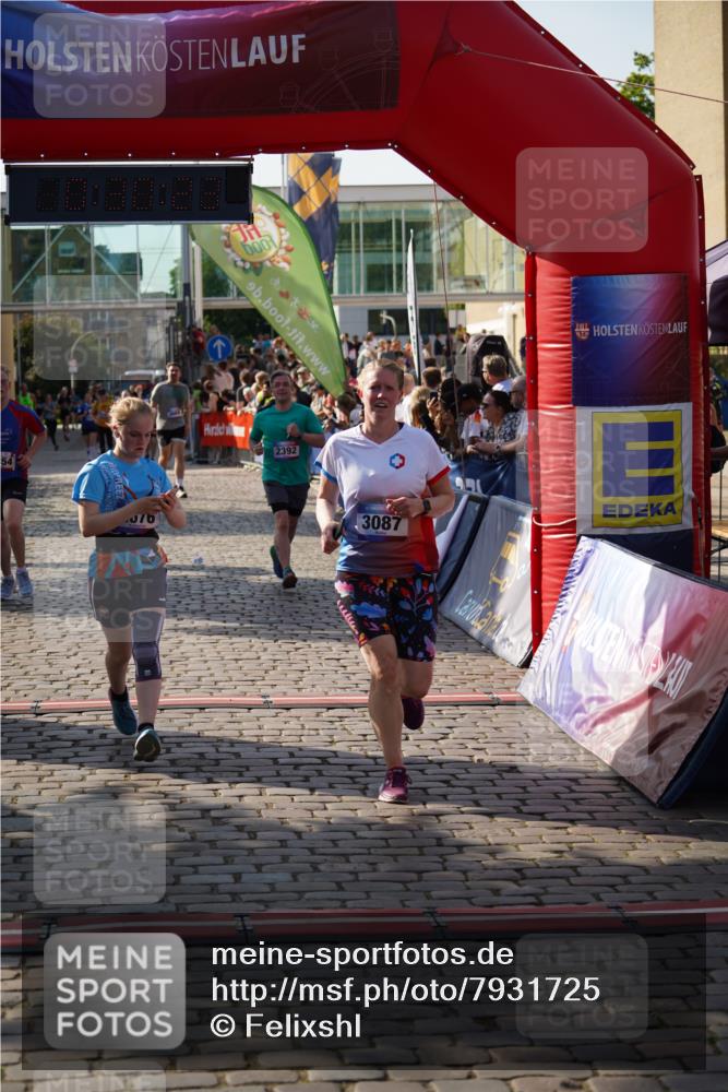 13.06.2025 - Holstenköstenlauf Felixshl http://msf.ph/oto/7931725 13.06.2025 18:00:25 Laufen 2195, 2354, 2392, 2676, 2731, 3087, 3262, 3607, 3669 meine-sportfotos.de