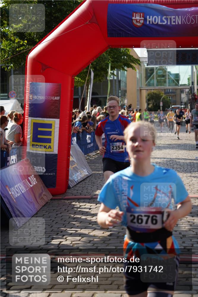 13.06.2025 - Holstenköstenlauf Felixshl http://msf.ph/oto/7931742 13.06.2025 18:00:27 Laufen 2195, 2354, 2392, 2676, 2731, 3087, 3607, 3669 meine-sportfotos.de
