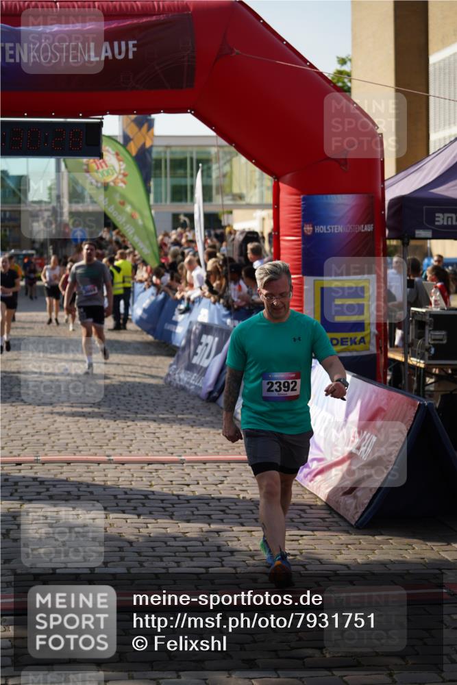 13.06.2025 - Holstenköstenlauf Felixshl http://msf.ph/oto/7931751 13.06.2025 18:00:29 Laufen 2195, 2354, 2392, 2563, 2676, 3607, 3647, 3653, 3669 meine-sportfotos.de