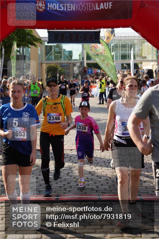 13.06.2025 - Holstenköstenlauf Felixshl http://msf.ph/oto/7931819 13.06.2025 18:00:39 Laufen 2166, 2167, 2339, 2346, 2351, 2375, 2563, 2587, 2614, 2808, 3285, 3647, 3653, 3803 meine-sportfotos.de