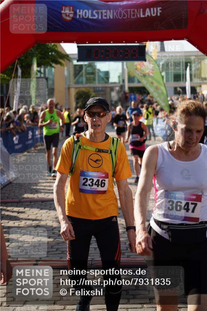 13.06.2025 - Holstenköstenlauf Felixshl http://msf.ph/oto/7931835 13.06.2025 18:00:40 Laufen 2166, 2167, 2339, 2346, 2351, 2375, 2427, 2563, 2587, 2614, 2808, 3285, 3647, 3653, 3803 meine-sportfotos.de