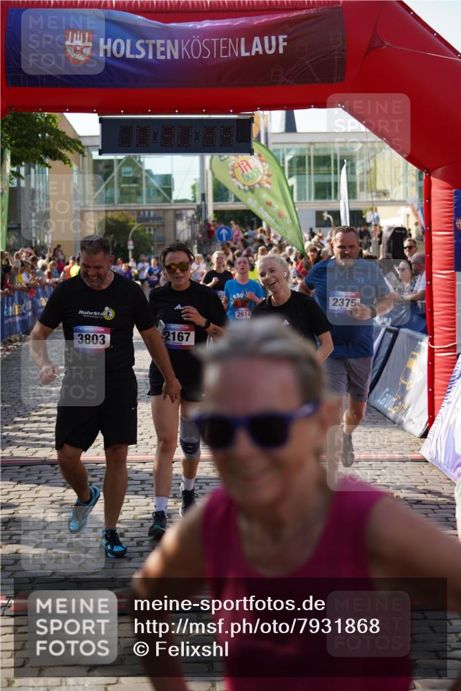 13.06.2025 - Holstenköstenlauf Felixshl http://msf.ph/oto/7931868 13.06.2025 18:00:45 Laufen 2166, 2167, 2375, 2427, 2432, 2614, 2808, 3285, 3803 meine-sportfotos.de