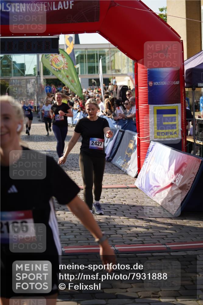 13.06.2025 - Holstenköstenlauf Felixshl http://msf.ph/oto/7931888 13.06.2025 18:00:49 Laufen 2375, 2427, 2432, 2557, 2614, 2811, 2887, 3101, 3956 meine-sportfotos.de
