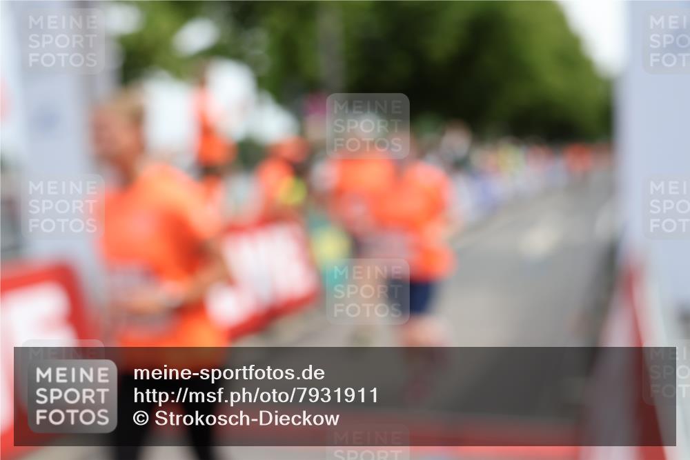 15.06.2025 - REWE Women's Run Strokosch-Dieckow http://msf.ph/oto/7931911 15.06.2025 11:00:54 Ziel 5169, 5306, 5319, 5348, 5394, 5528, 5657 meine-sportfotos.de