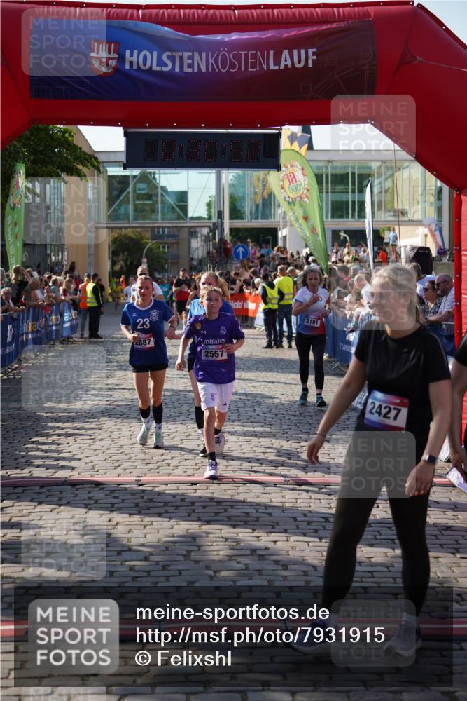 13.06.2025 - Holstenköstenlauf Felixshl http://msf.ph/oto/7931915 13.06.2025 18:00:53 Laufen 2413, 2432, 2557, 2811, 2887, 3101, 3201, 3261, 3956 meine-sportfotos.de