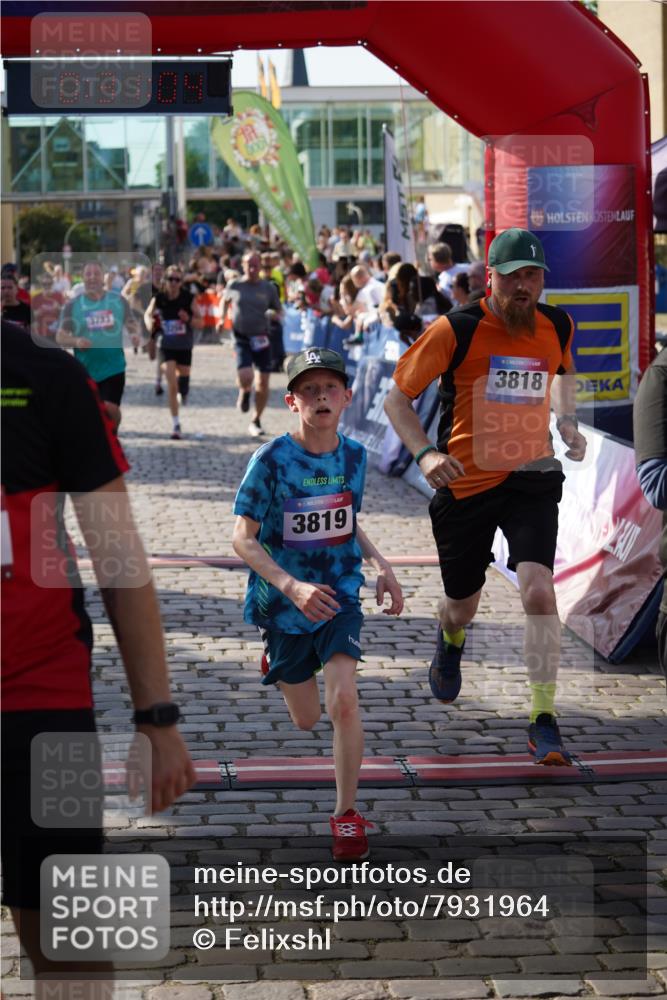 13.06.2025 - Holstenköstenlauf Felixshl http://msf.ph/oto/7931964 13.06.2025 18:01:05 Laufen 2419, 2455, 2470, 2496, 2740, 2785, 2871, 3201, 3256, 3261, 3298, 3713, 3723, 3733, 3793, 3818, 3819 meine-sportfotos.de