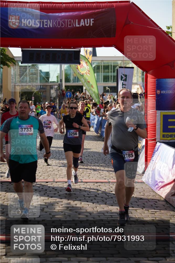 13.06.2025 - Holstenköstenlauf Felixshl http://msf.ph/oto/7931993 13.06.2025 18:01:08 Laufen 2419, 2455, 2470, 2496, 2740, 2785, 2853, 2871, 3256, 3298, 3713, 3733, 3818, 3819 meine-sportfotos.de