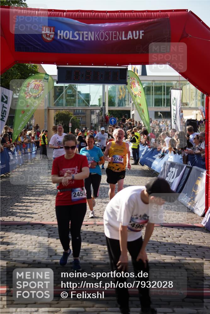 13.06.2025 - Holstenköstenlauf Felixshl http://msf.ph/oto/7932028 13.06.2025 18:01:12 Laufen 2455, 2470, 2496, 2505, 2740, 2814, 2853, 3256, 3267, 3269, 3273, 3298, 3713, 3733, 3814, 3909 meine-sportfotos.de