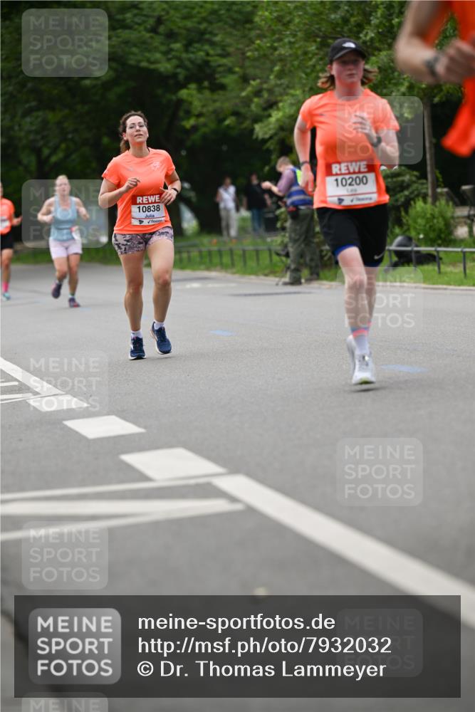 15.06.2025 - REWE Women's Run Dr. Thomas Lammeyer http://msf.ph/oto/7932032 15.06.2025 09:14:23 Laufen 10838, 10200 meine-sportfotos.de