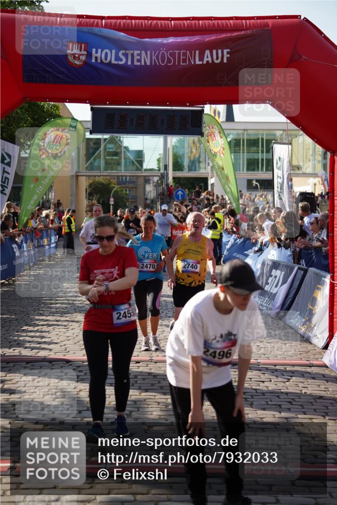 13.06.2025 - Holstenköstenlauf Felixshl http://msf.ph/oto/7932033 13.06.2025 18:01:12 Laufen 2455, 2470, 2496, 2505, 2740, 2814, 2853, 3256, 3267, 3269, 3273, 3298, 3713, 3733, 3814, 3909 meine-sportfotos.de
