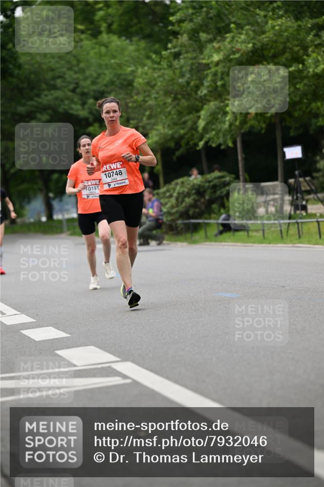 15.06.2025 - REWE Women's Run Dr. Thomas Lammeyer http://msf.ph/oto/7932046 15.06.2025 09:14:35 Laufen 10748, 0191 meine-sportfotos.de