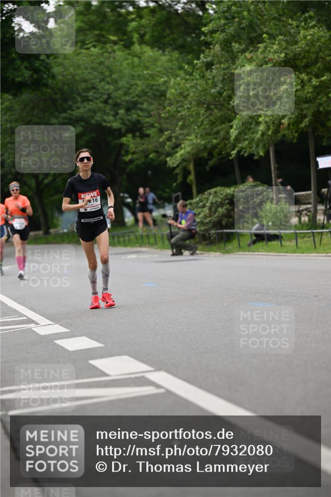 15.06.2025 - REWE Women's Run Dr. Thomas Lammeyer http://msf.ph/oto/7932080 15.06.2025 09:14:38 Laufen 216 meine-sportfotos.de