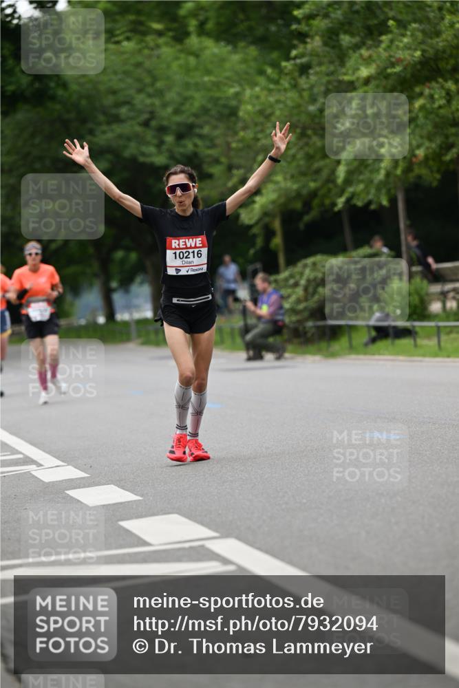 15.06.2025 - REWE Women's Run Dr. Thomas Lammeyer http://msf.ph/oto/7932094 15.06.2025 09:14:39 Laufen 10216 meine-sportfotos.de