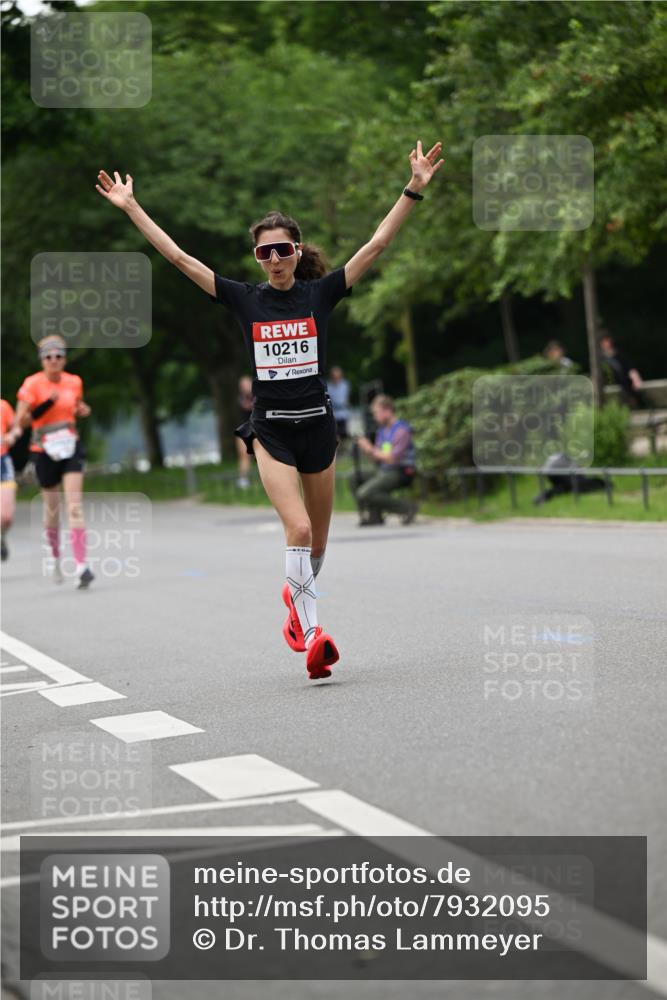 15.06.2025 - REWE Women's Run Dr. Thomas Lammeyer http://msf.ph/oto/7932095 15.06.2025 09:14:39 Laufen 10216 meine-sportfotos.de