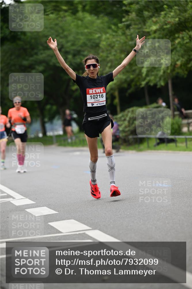 15.06.2025 - REWE Women's Run Dr. Thomas Lammeyer http://msf.ph/oto/7932099 15.06.2025 09:14:39 Laufen 10216 meine-sportfotos.de