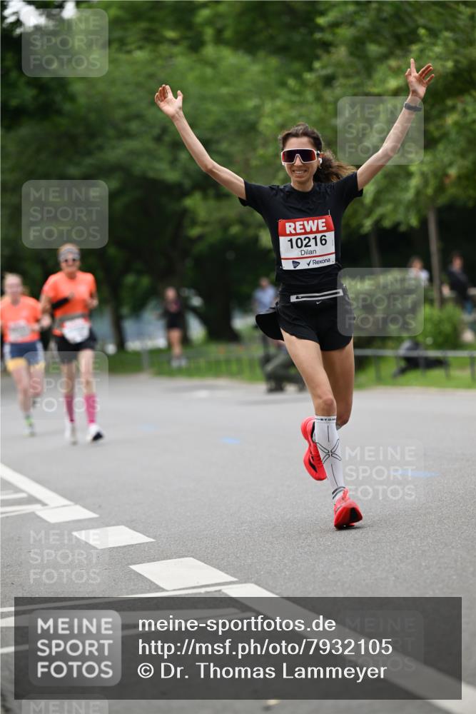 15.06.2025 - REWE Women's Run Dr. Thomas Lammeyer http://msf.ph/oto/7932105 15.06.2025 09:14:40 Laufen 10216 meine-sportfotos.de