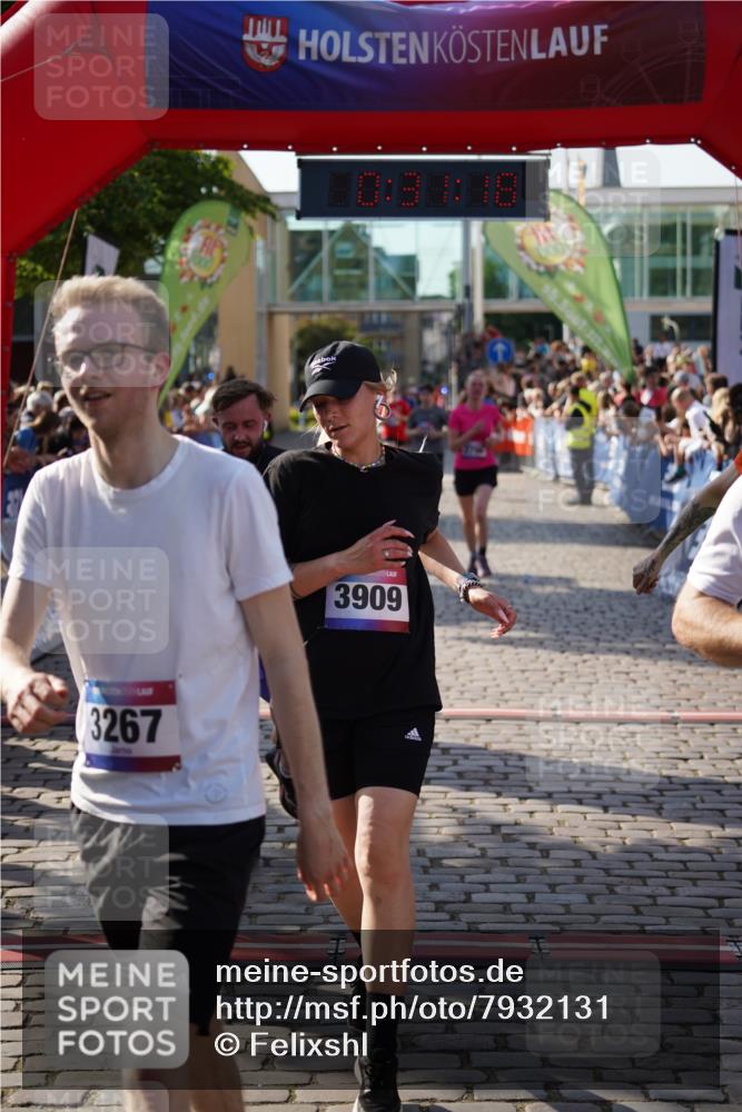 13.06.2025 - Holstenköstenlauf Felixshl http://msf.ph/oto/7932131 13.06.2025 18:01:19 Laufen 2505, 2796, 2814, 2816, 2842, 2853, 3267, 3269, 3273, 3608, 3814, 3909 meine-sportfotos.de