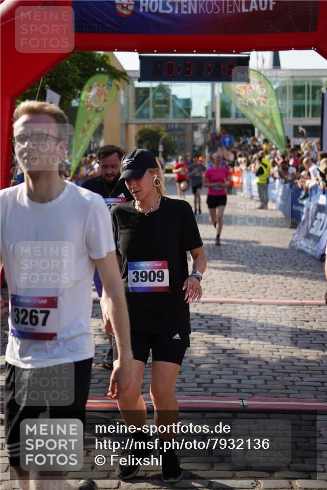 13.06.2025 - Holstenköstenlauf Felixshl http://msf.ph/oto/7932136 13.06.2025 18:01:19 Laufen 2505, 2796, 2814, 2816, 2842, 2853, 3267, 3269, 3273, 3608, 3814, 3909 meine-sportfotos.de