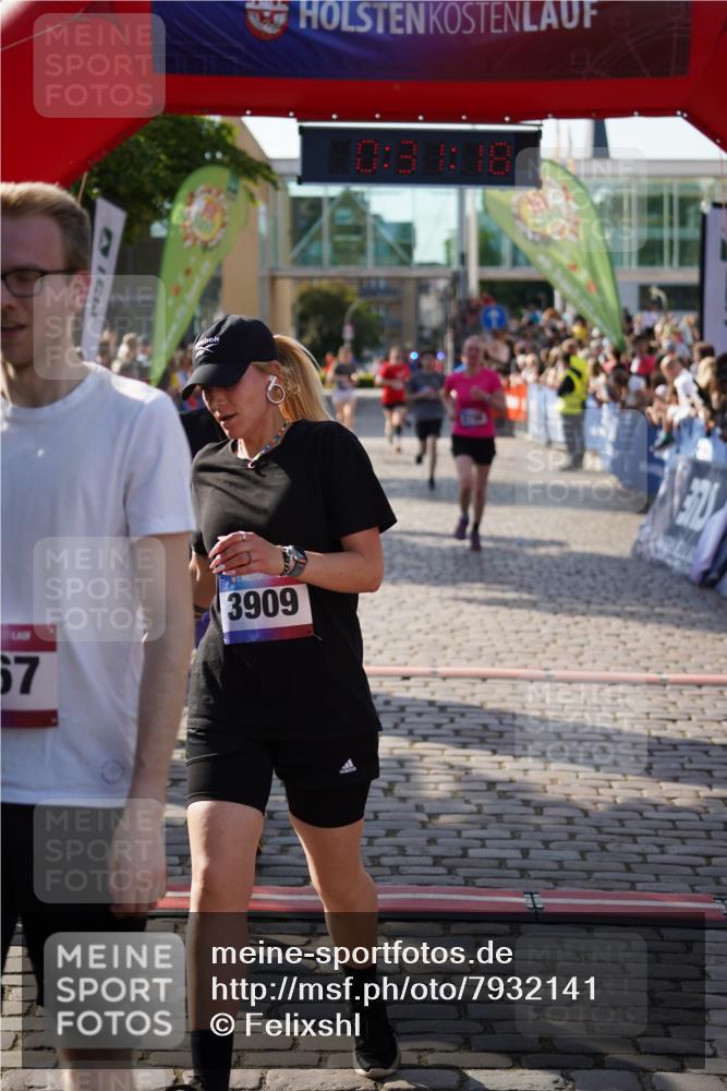 13.06.2025 - Holstenköstenlauf Felixshl http://msf.ph/oto/7932141 13.06.2025 18:01:19 Laufen 2505, 2796, 2814, 2816, 2842, 2853, 3267, 3269, 3273, 3608, 3814, 3909 meine-sportfotos.de