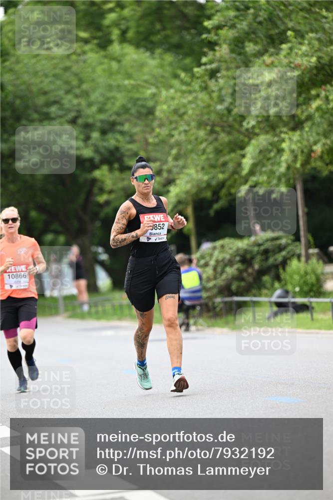 15.06.2025 - REWE Women's Run Dr. Thomas Lammeyer http://msf.ph/oto/7932192 15.06.2025 09:14:47 Laufen 10866, 852 meine-sportfotos.de