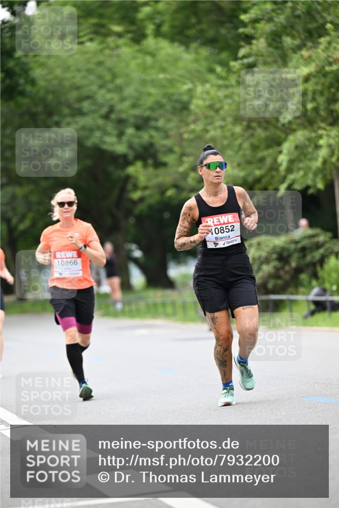 15.06.2025 - REWE Women's Run Dr. Thomas Lammeyer http://msf.ph/oto/7932200 15.06.2025 09:14:48 Laufen 10866 meine-sportfotos.de