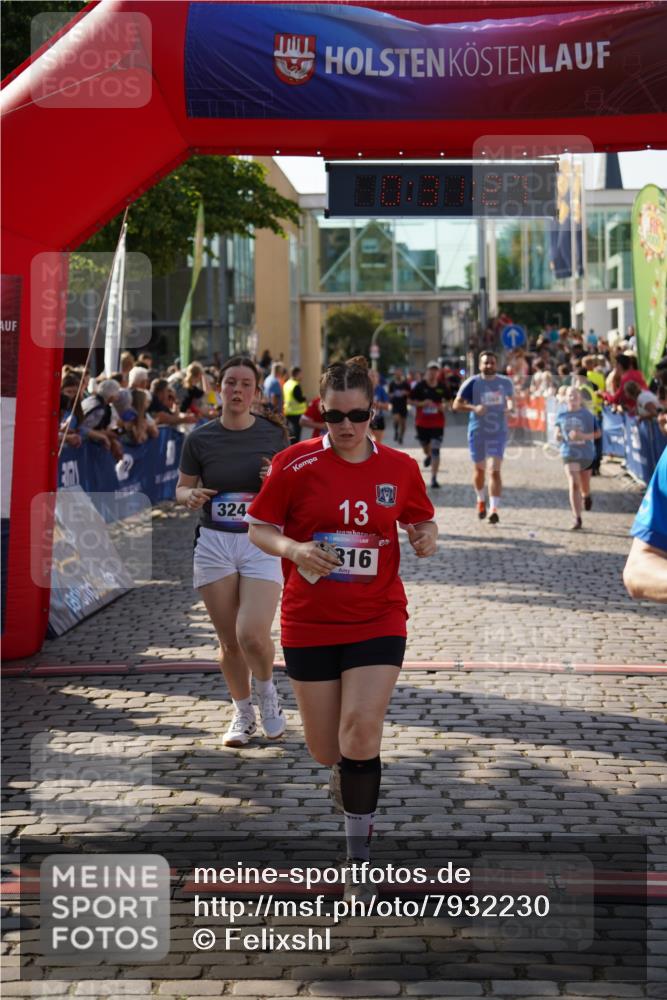 13.06.2025 - Holstenköstenlauf Felixshl http://msf.ph/oto/7932230 13.06.2025 18:01:28 Laufen 2815, 2816, 2842, 2894, 3023, 3197, 3244, 3585, 3608 meine-sportfotos.de
