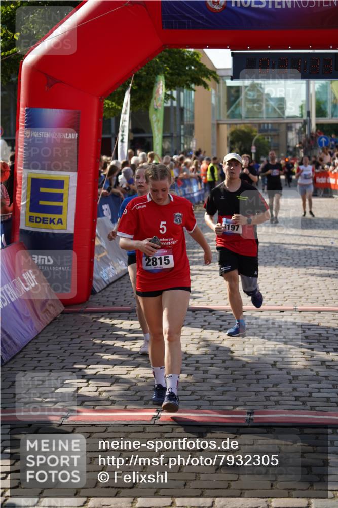 13.06.2025 - Holstenköstenlauf Felixshl http://msf.ph/oto/7932305 13.06.2025 18:01:34 Laufen 2288, 2425, 2815, 2894, 3023, 3197, 3585, 3711 meine-sportfotos.de