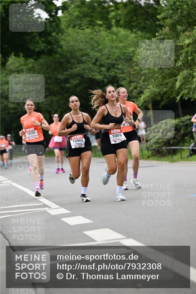 15.06.2025 - REWE Women's Run Dr. Thomas Lammeyer http://msf.ph/oto/7932308 15.06.2025 09:14:58 Laufen 10256, 10865, 10608 meine-sportfotos.de