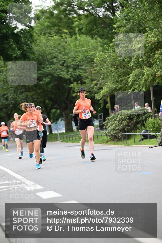 15.06.2025 - REWE Women's Run Dr. Thomas Lammeyer http://msf.ph/oto/7932339 15.06.2025 09:15:08 Laufen 19, 10162 meine-sportfotos.de