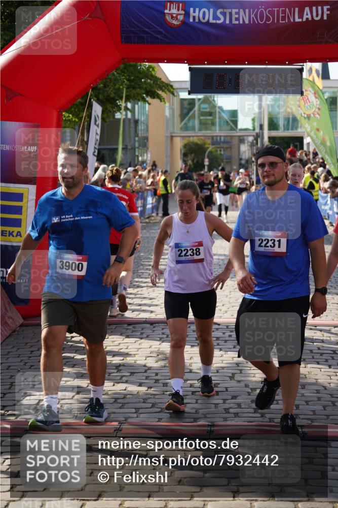 13.06.2025 - Holstenköstenlauf Felixshl http://msf.ph/oto/7932442 13.06.2025 18:01:53 Laufen 2005, 2068, 2231, 2232, 2238, 2252, 2856, 2920, 3121, 3579, 3618, 3726, 3800, 3900 meine-sportfotos.de