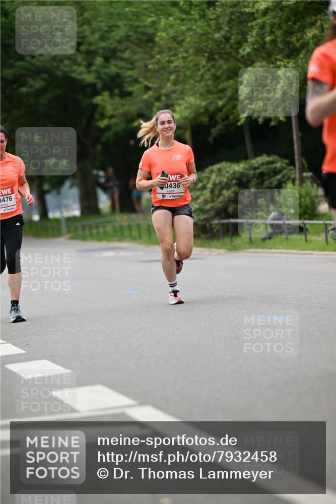 15.06.2025 - REWE Women's Run Dr. Thomas Lammeyer http://msf.ph/oto/7932458 15.06.2025 09:15:20 Laufen 476, 0436 meine-sportfotos.de
