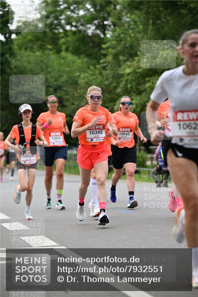15.06.2025 - REWE Women's Run Dr. Thomas Lammeyer http://msf.ph/oto/7932551 15.06.2025 09:15:52 Laufen 10026, 10395, 10030, 10045, 106 meine-sportfotos.de