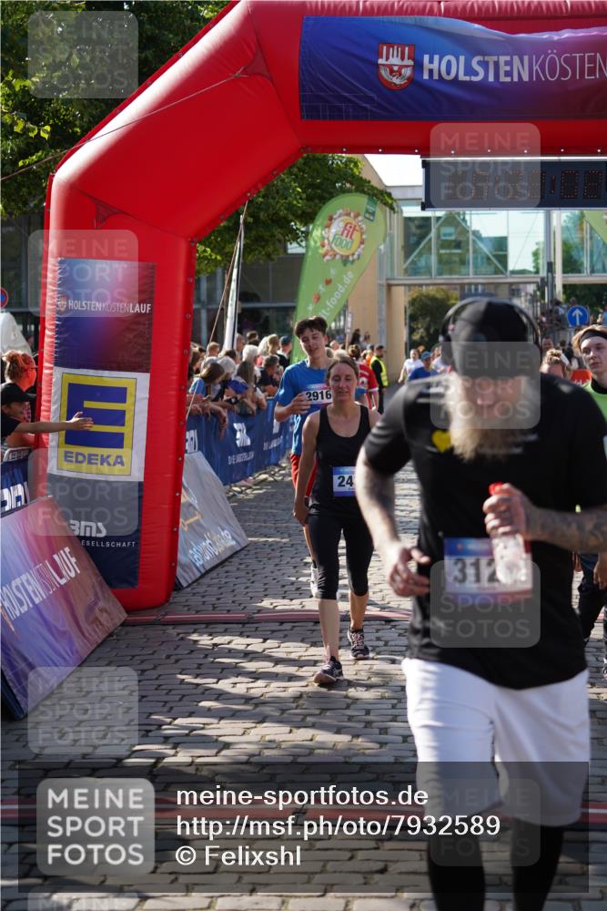 13.06.2025 - Holstenköstenlauf Felixshl http://msf.ph/oto/7932589 13.06.2025 18:02:03 Laufen 2005, 2279, 2435, 2916, 2920, 2998, 3090, 3095, 3121, 3161, 3296, 3617, 3618, 3726, 3752 meine-sportfotos.de