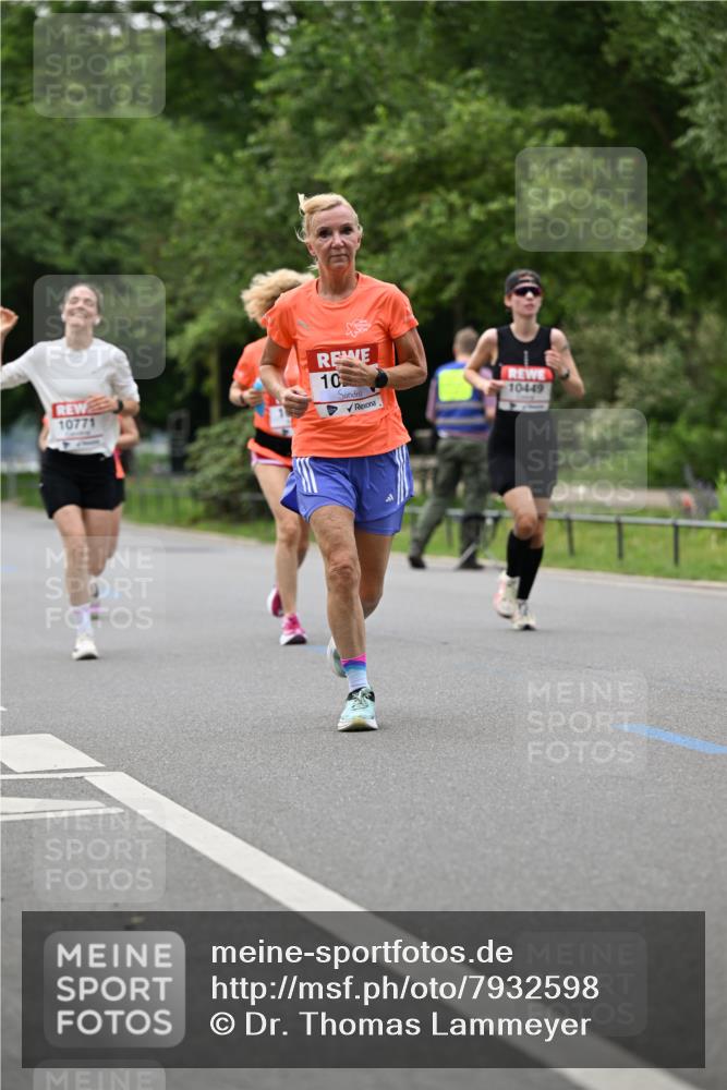15.06.2025 - REWE Women's Run Dr. Thomas Lammeyer http://msf.ph/oto/7932598 15.06.2025 09:15:59 Laufen 10771, 10, 10, 10449 meine-sportfotos.de