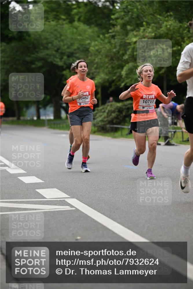 15.06.2025 - REWE Women's Run Dr. Thomas Lammeyer http://msf.ph/oto/7932624 15.06.2025 09:16:01 Laufen 0452, 10711 meine-sportfotos.de