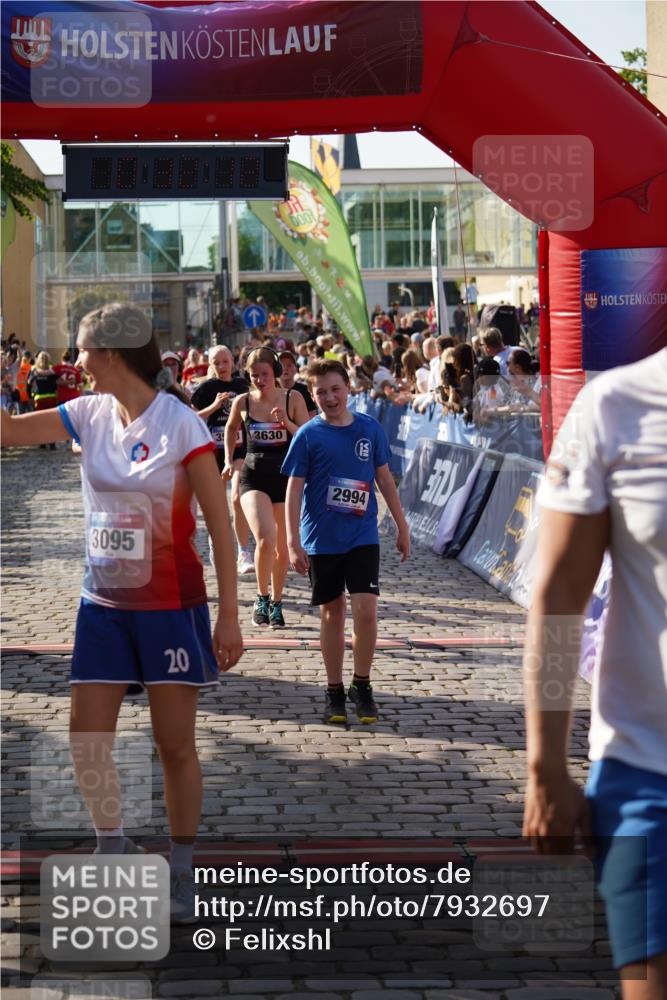 13.06.2025 - Holstenköstenlauf Felixshl http://msf.ph/oto/7932697 13.06.2025 18:02:14 Laufen 2009, 2010, 2013, 2410, 2449, 2502, 2994, 3090, 3095, 3296, 3578, 3606, 3630, 3927 meine-sportfotos.de