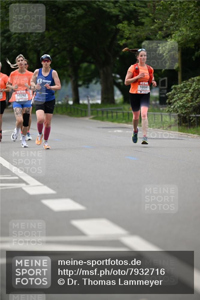 15.06.2025 - REWE Women's Run Dr. Thomas Lammeyer http://msf.ph/oto/7932716 15.06.2025 09:16:11 Laufen 10262, 10591 meine-sportfotos.de