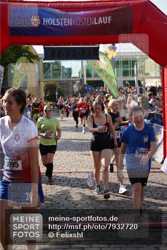 13.06.2025 - Holstenköstenlauf Felixshl http://msf.ph/oto/7932720 13.06.2025 18:02:15 Laufen 2009, 2010, 2013, 2410, 2449, 2502, 2679, 2994, 3090, 3095, 3141, 3310, 3578, 3606, 3630, 3635, 3927 meine-sportfotos.de