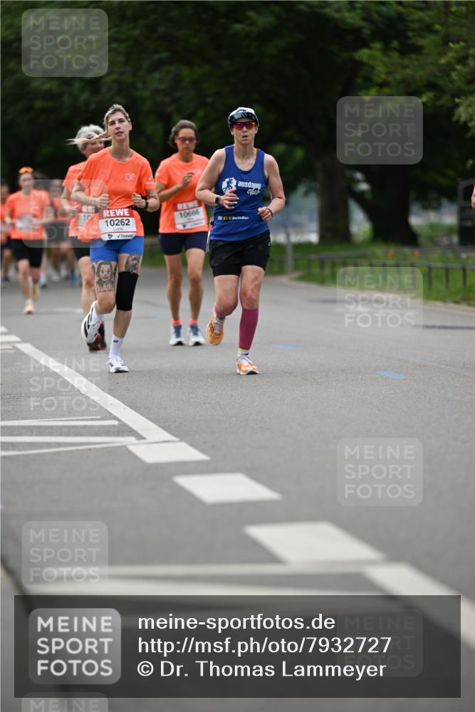 15.06.2025 - REWE Women's Run Dr. Thomas Lammeyer http://msf.ph/oto/7932727 15.06.2025 09:16:12 Laufen 10666, 10666, 10262 meine-sportfotos.de
