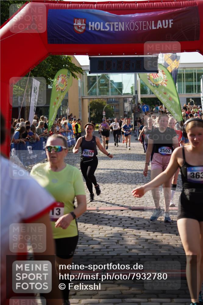 13.06.2025 - Holstenköstenlauf Felixshl http://msf.ph/oto/7932780 13.06.2025 18:02:18 Laufen 2009, 2010, 2013, 2410, 2449, 2502, 2679, 3046, 3141, 3310, 3578, 3606, 3630, 3635, 3807, 3927 meine-sportfotos.de