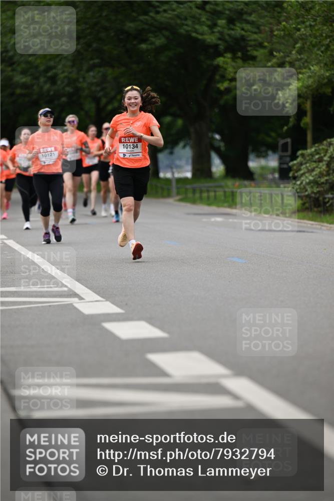 15.06.2025 - REWE Women's Run Dr. Thomas Lammeyer http://msf.ph/oto/7932794 15.06.2025 09:16:18 Laufen 10134, 10121 meine-sportfotos.de